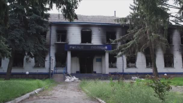 Этом Видеоролике Показано Разрушенное Сожженное Здание Рувд Бородянке Киевская Область — стоковое видео