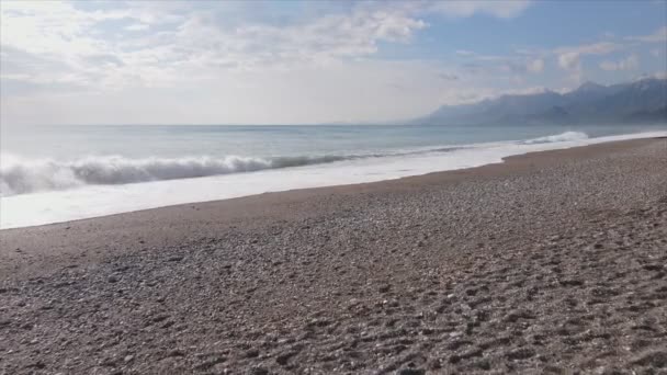 Stok Görüntüler Çözünürlükte Deniz Kıyısının Havadan Görüntüsünü Gösteriyor — Stok video