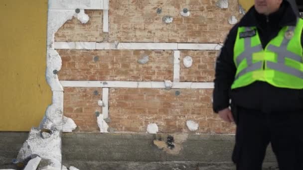 Video Saham Ini Menunjukkan Tkp Setelah Pencurian Grafiti Banksy Gostomel — Stok Video