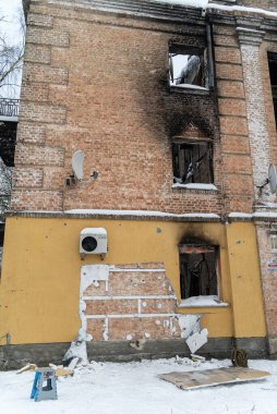 Bu fotoğraf, Gostomel, Ukrayna 'daki Banksy grafitisinin çalınmasından sonraki suç mahallini gösteriyor.