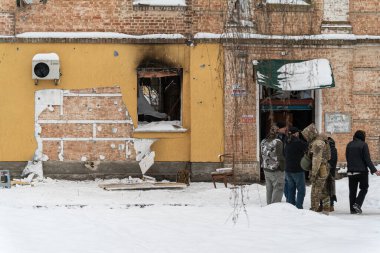 Bu fotoğraf, Gostomel, Ukrayna 'daki Banksy grafitisinin çalınmasından sonraki suç mahallini gösteriyor.