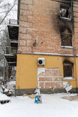 Bu fotoğraf, Gostomel, Ukrayna 'daki Banksy grafitisinin çalınmasından sonraki suç mahallini gösteriyor.