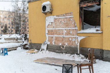 Bu fotoğraf, Gostomel, Ukrayna 'daki Banksy grafitisinin çalınmasından sonraki suç mahallini gösteriyor.