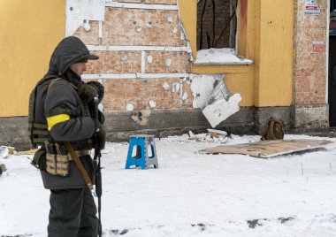 Bu fotoğraf, Gostomel, Ukrayna 'daki Banksy grafitisinin çalınmasından sonraki suç mahallini gösteriyor.