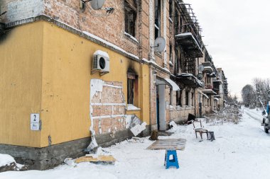 Bu fotoğraf, Gostomel, Ukrayna 'daki Banksy grafitisinin çalınmasından sonraki suç mahallini gösteriyor.