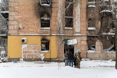 Bu fotoğraf, Gostomel, Ukrayna 'daki Banksy grafitisinin çalınmasından sonraki suç mahallini gösteriyor.