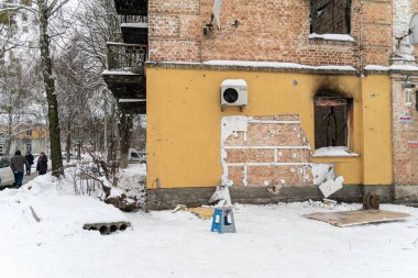 Bu fotoğraf, Gostomel, Ukrayna 'daki Banksy grafitisinin çalınmasından sonraki suç mahallini gösteriyor.