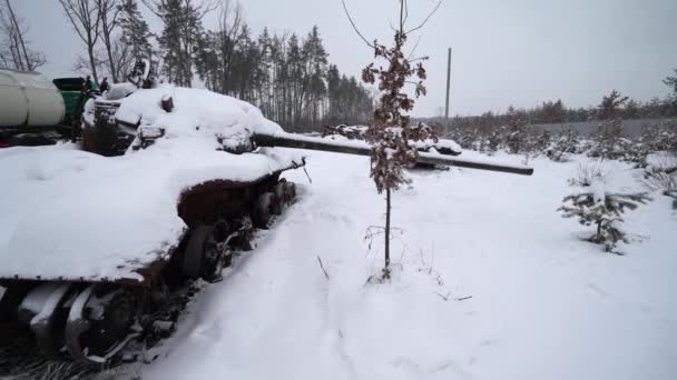 Förstört Rysk Militär Utrustning Snön Kriget Ukraina — Stockvideo