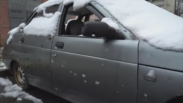 Stock Video Shows Shot Civilian Car War Ukraine Resolution — Vídeo de stock
