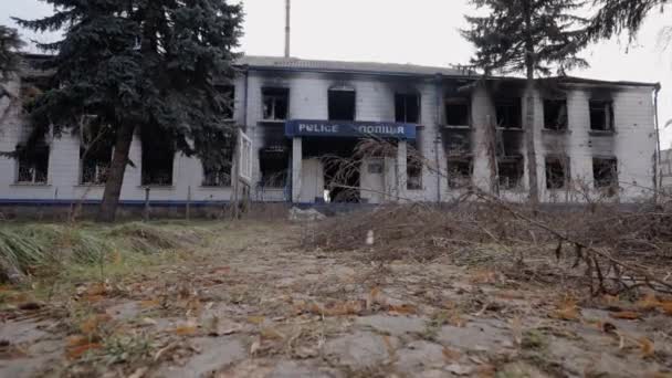 Stock Video Shows Police Station Destroyed War Ukraine Slow Motion — Vídeos de Stock