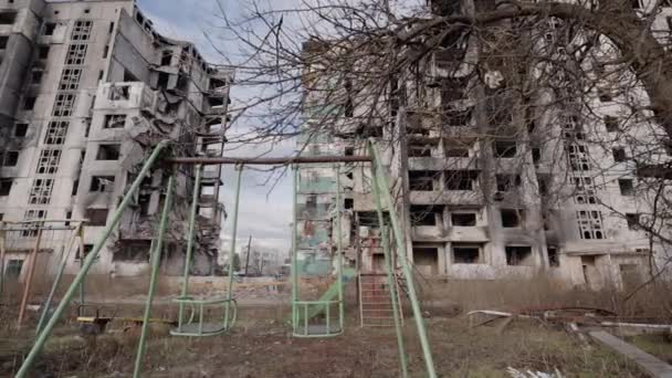 Stock Slow Motion Video Shows War Torn Building Borodyanka Ukraine — Vídeo de stock
