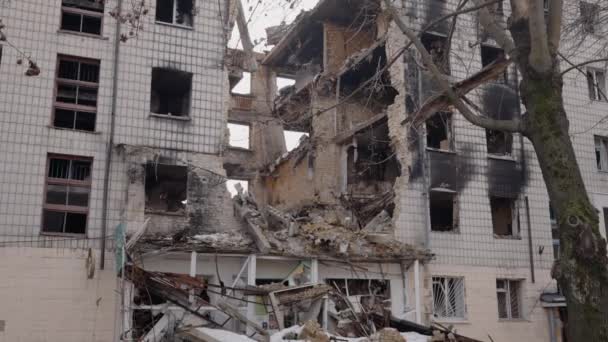 Stock Slow Motion Video Shows War Torn Building Borodyanka Ukraine — Stockvideo