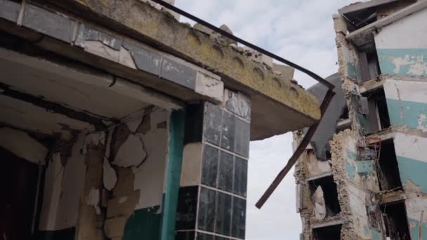 Відео Повільного Руху Показує Зруйновану Війною Будівлю Бородянці Україна — стокове відео