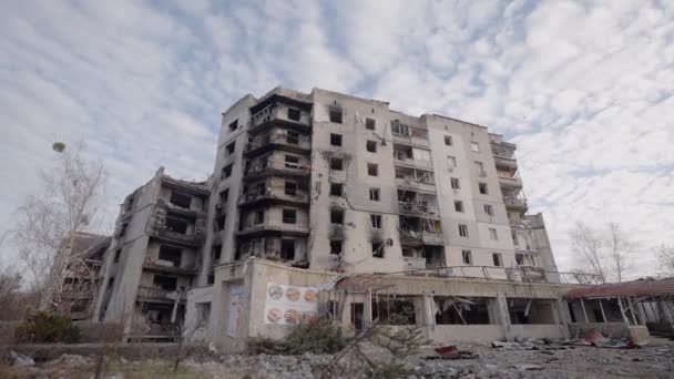 Deze Video Toont Een Door Oorlog Verscheurd Gebouw Borodyanka Oekraïne — Stockvideo