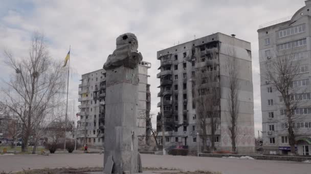 Állomány Videó Bemutatja Lövés Keresztül Emlékmű Taras Shevchenko Borodyanka Ukrajna — Stock videók