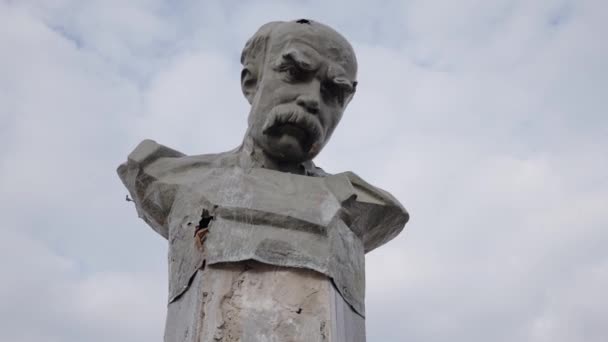 Dieses Archivvideo Zeigt Das Durchschossene Denkmal Für Taras Schewtschenko Borodyanka — Stockvideo