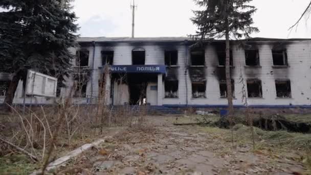 Videó Egy Rendőrőrsöt Mutat Ami Elpusztult Ukrajnai Háború Alatt — Stock videók