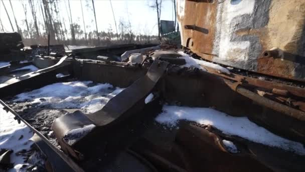 Video Ukrayna Daki Savaş Sırasında Yok Edilen Rus Askeri Ekipmanlarını — Stok video