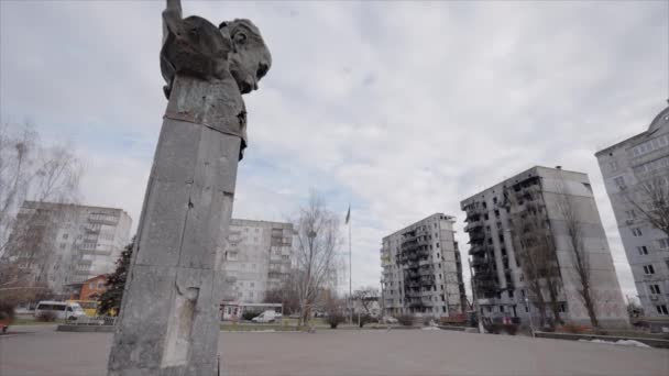 这段录像展示了8K年乌克兰Borodyanka Taras Shevchenko的射穿式纪念碑 — 图库视频影像
