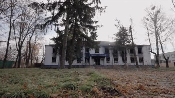 Этом Видео Показан Полицейский Участок Разрушенный Время Войны Украине Замедленная — стоковое видео