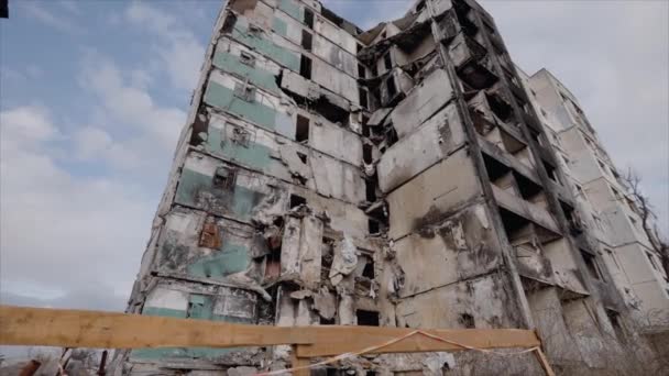 Video Gerakan Lambat Ini Menunjukkan Sebuah Bangunan Yang Dilanda Perang — Stok Video