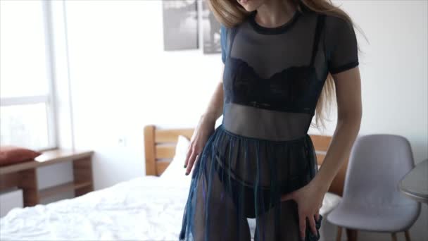 Este Video Cámara Lenta Muestra Una Hermosa Mujer Lencería Sexy — Vídeo de stock