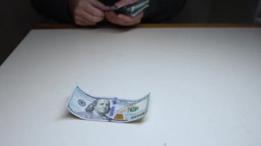 100 dolarlık banknotlar - ABD para birimi, yavaş çekim