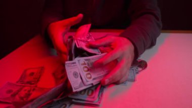 100 dolarlık banknotlar - ABD para birimi, yavaş çekim