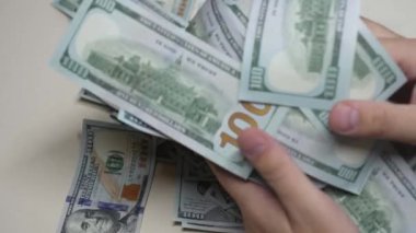Amerikan para biriminin yavaş çekim videosu - dolar