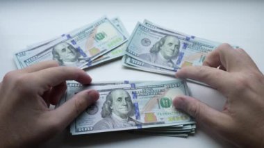 Amerikan para biriminin yavaş çekim videosu - dolar