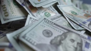 Para - 100 dolarlık Amerikan para birimi