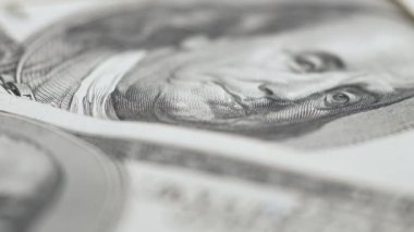 Para - 100 dolarlık Amerikan para birimi