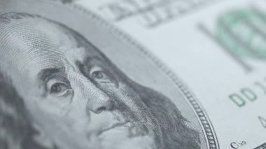 Para - 100 dolarlık Amerikan para birimi