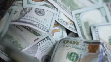 Para - 100 dolarlık Amerikan para birimi