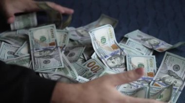 Para - 100 dolarlık Amerikan para birimi