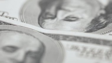 Para - 100 dolarlık Amerikan para birimi