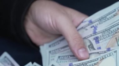 Para - 100 dolarlık Amerikan para birimi