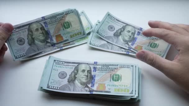 Abd Para Birimi 100 Dolarlık Banknotlara Yakın Çekim Yavaş Çekim — Stok video