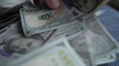 Amerikan para biriminin yavaş çekim videosu - dolar