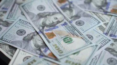 100 dolarlık banknotlar - ABD para birimi