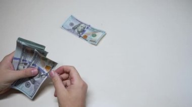 100 dolarlık banknotlar - ABD para birimi