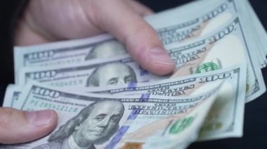 100 dolarlık banknotlar - ABD para birimi