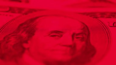 Amerikan para birimine yakın çekim - 100 dolarlık banknotlar