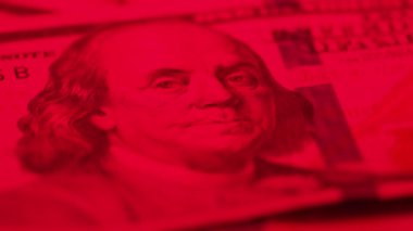 Nakit - 100 dolarlık banknotlar, yavaş çekim