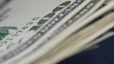 Para - 100 dolarlık Amerikan para birimi