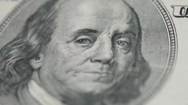 Para - 100 dolarlık Amerikan para birimi