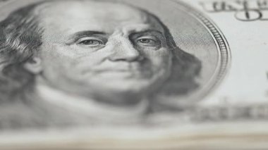 Para - 100 dolarlık Amerikan para birimi