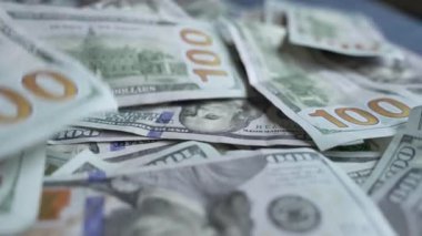 Para - 100 dolarlık Amerikan para birimi