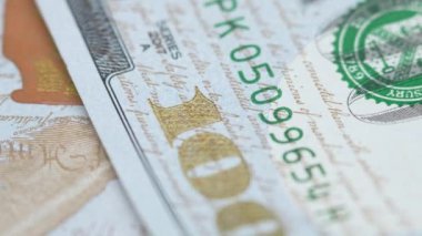 ABD para birimi: 100 dolarlık banknotlara yakın çekim
