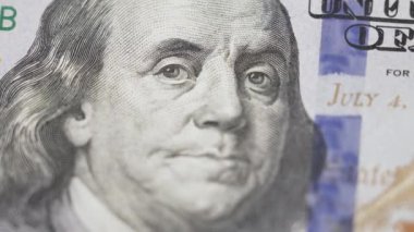 ABD para birimi: 100 dolarlık banknotlara yakın çekim